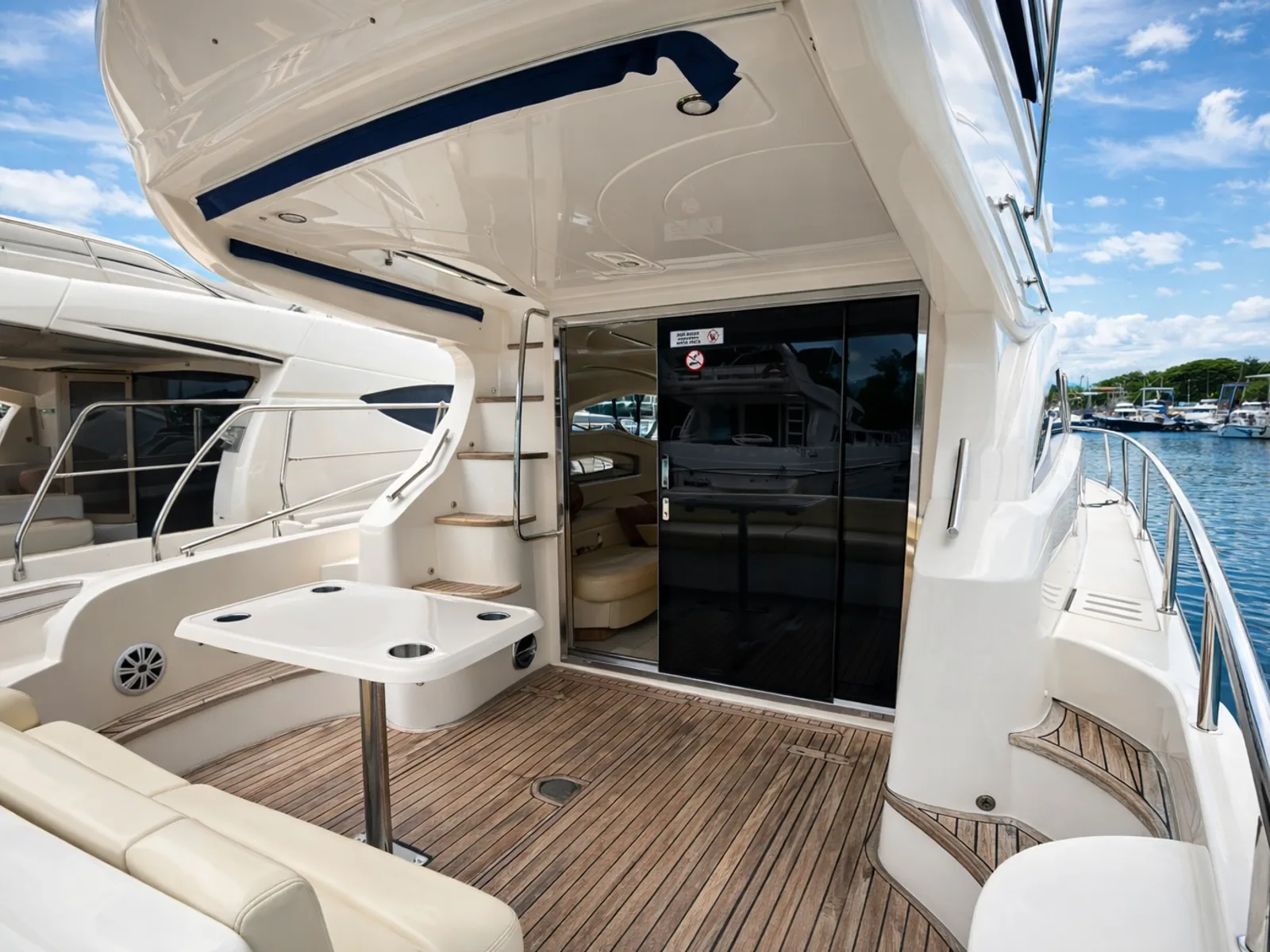 Intermarine 38 Pés Fly